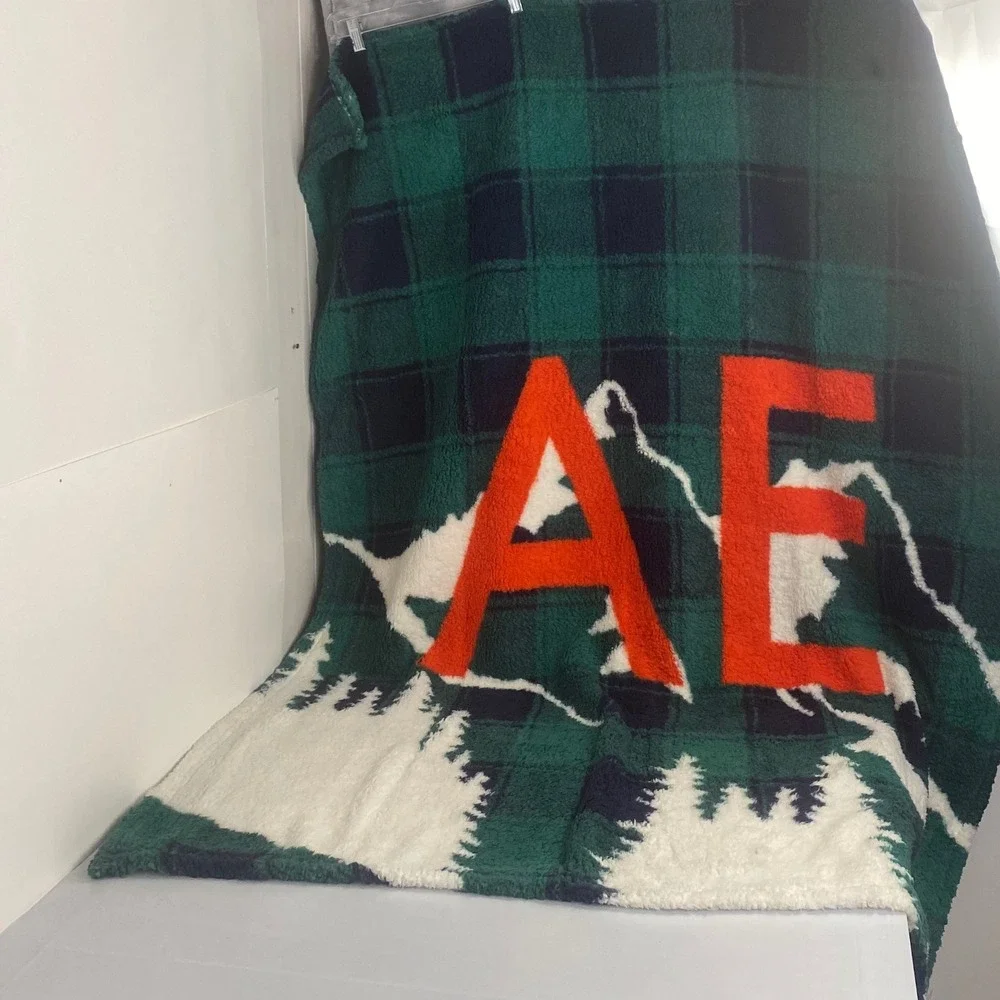 American Eagle Throw Blanket 50x60 Green Buffalo Plaid Sherpa Fleece Mountain